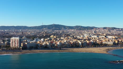 Somorrostro-Strand-Barcelona-Katalonien-Spanien-Luftaufnahme-Sonniger-Tag
